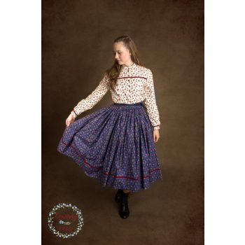 Bakonyi viselet - szoknya, blúz és kötény
